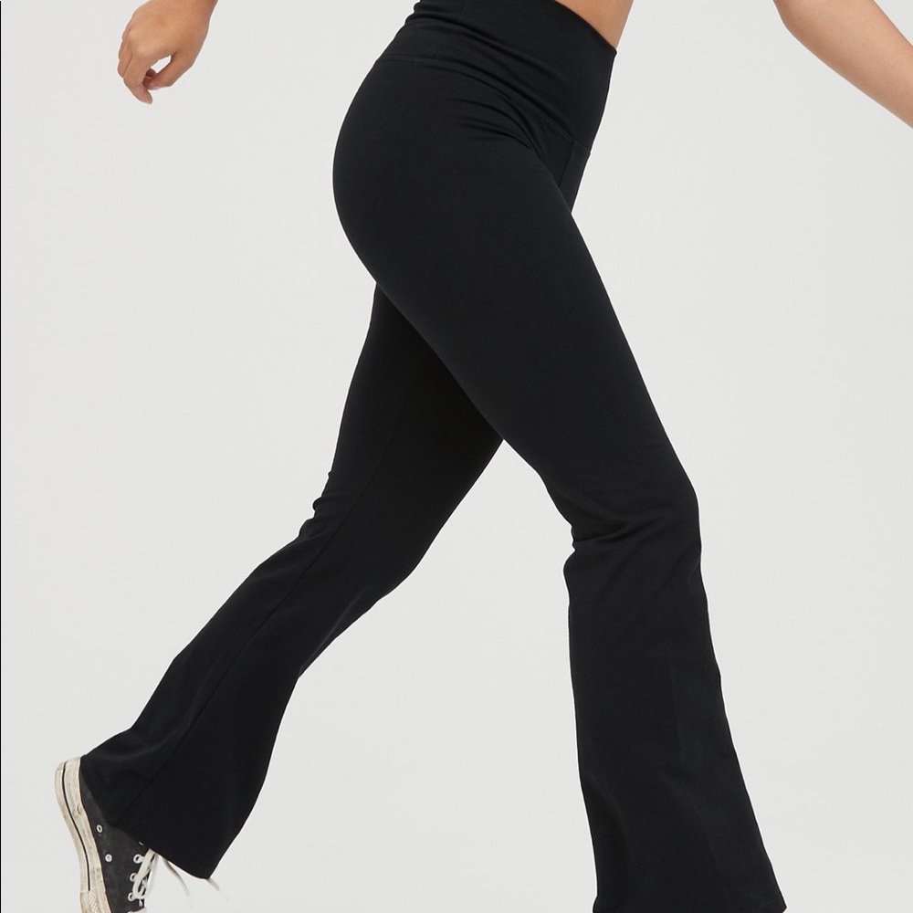 Aerie Offline OG High Waisted Flare legging